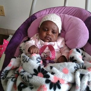 Meet your Posher, Cynthia